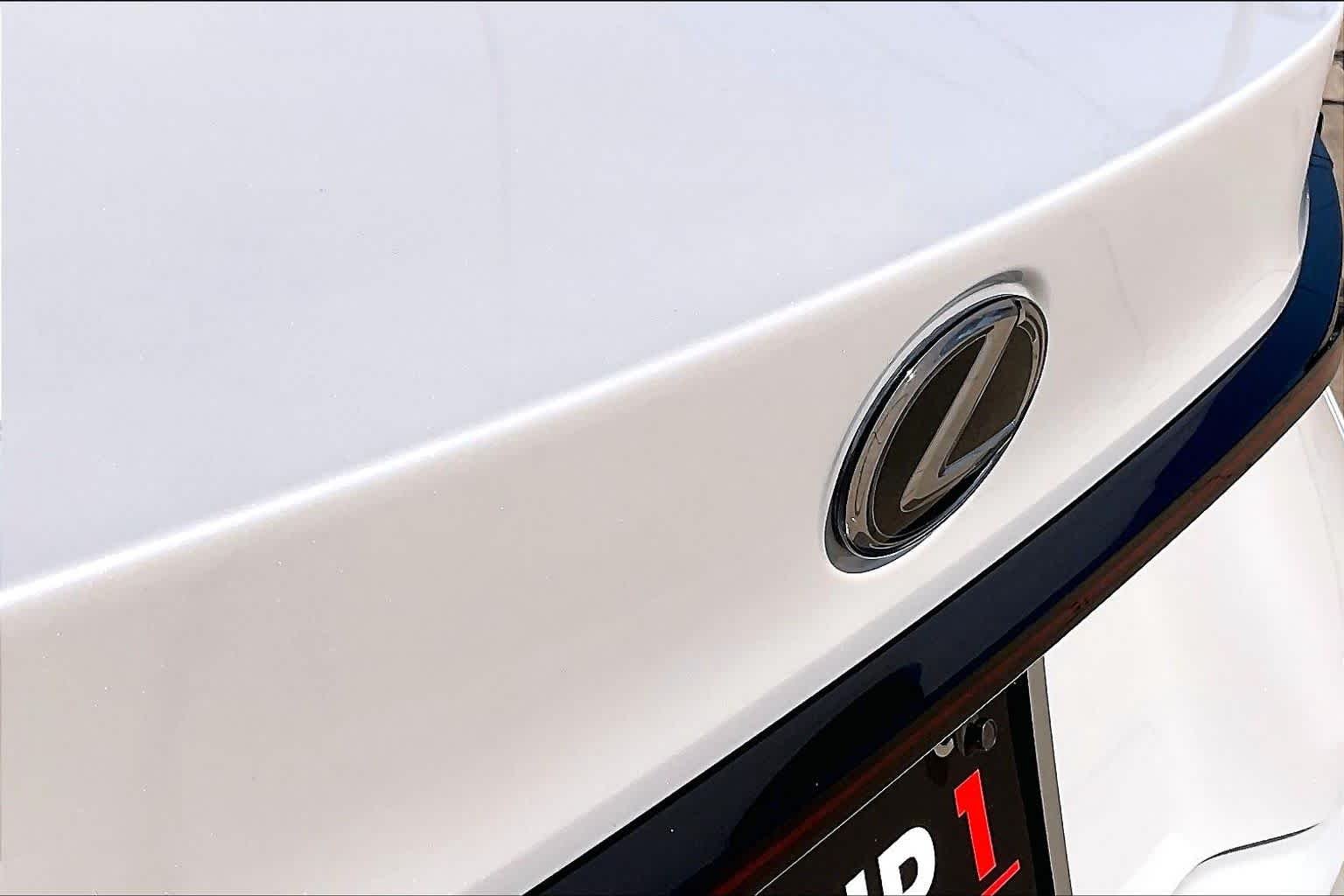 Used 2023 Eminent White Pearl Lexus  image 29