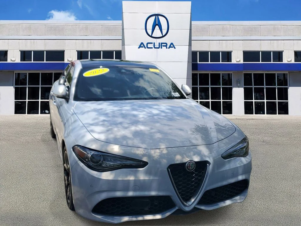 2022 Alfa Romeo Giulia