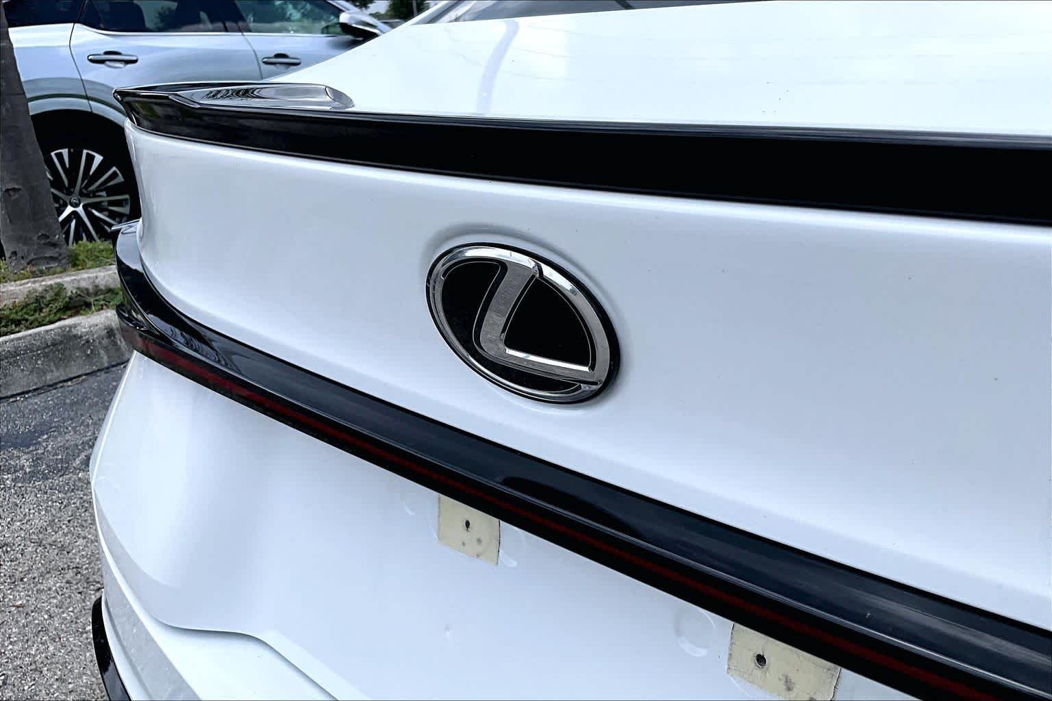 Used 2024 Ultra White Lexus F SPORT Design image 31