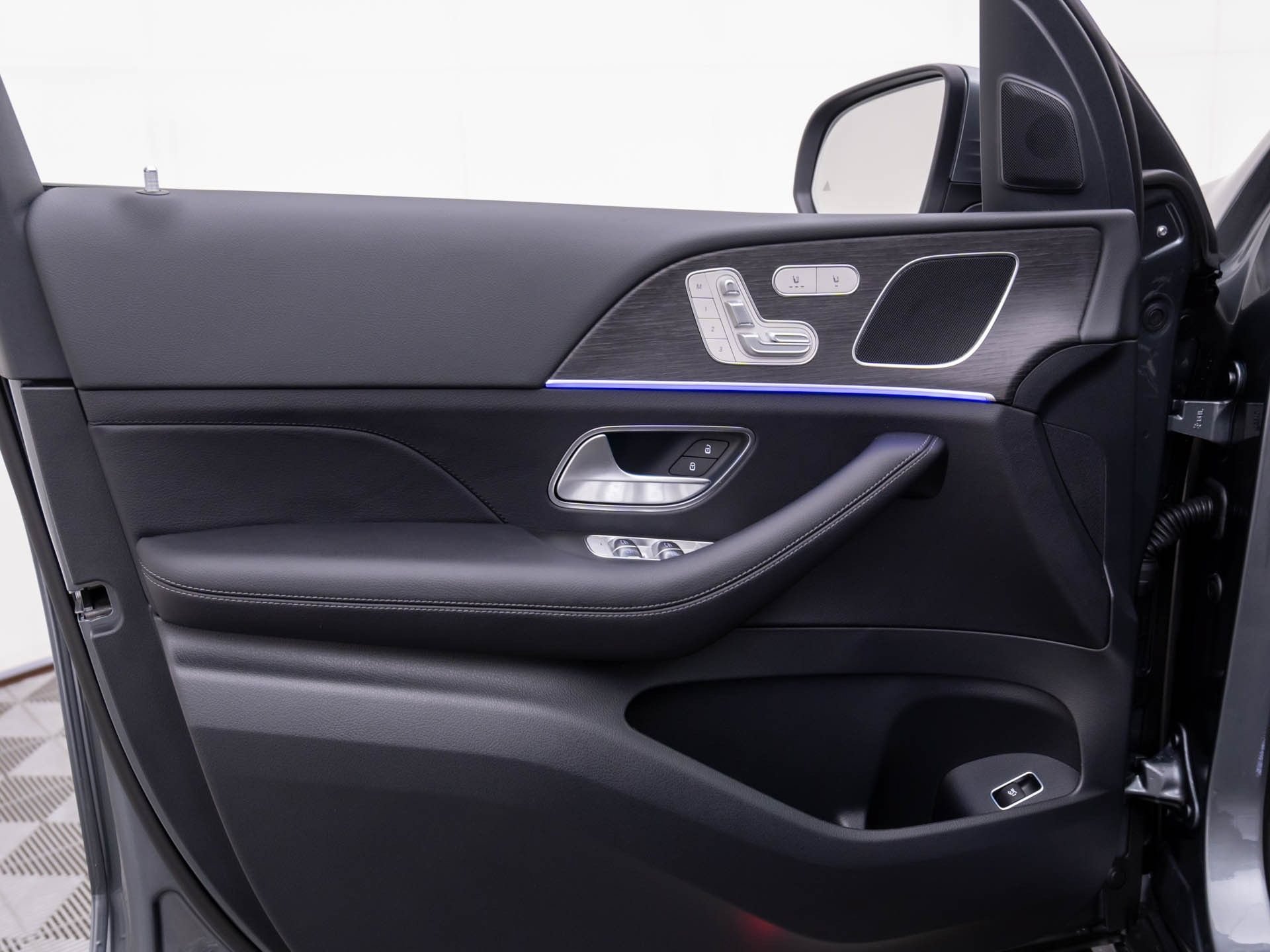New 2026 Selenite Grey Metallic Mercedes-Benz GLE 350 image 51