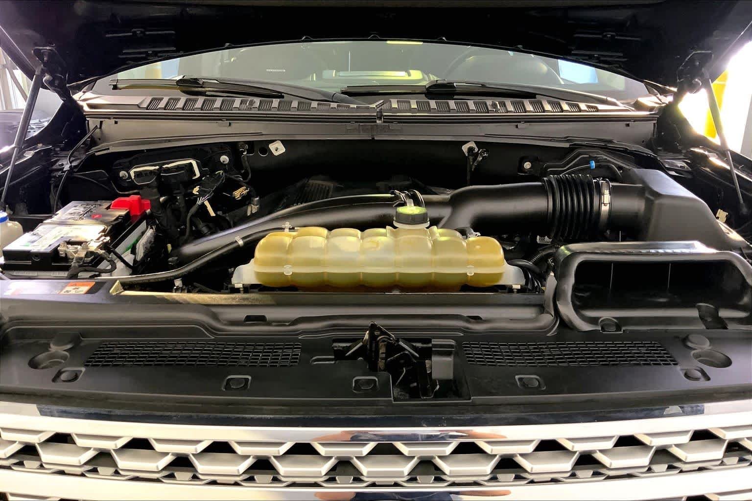 Used 2019 Agate Black Metallic Ford Platinum image 30
