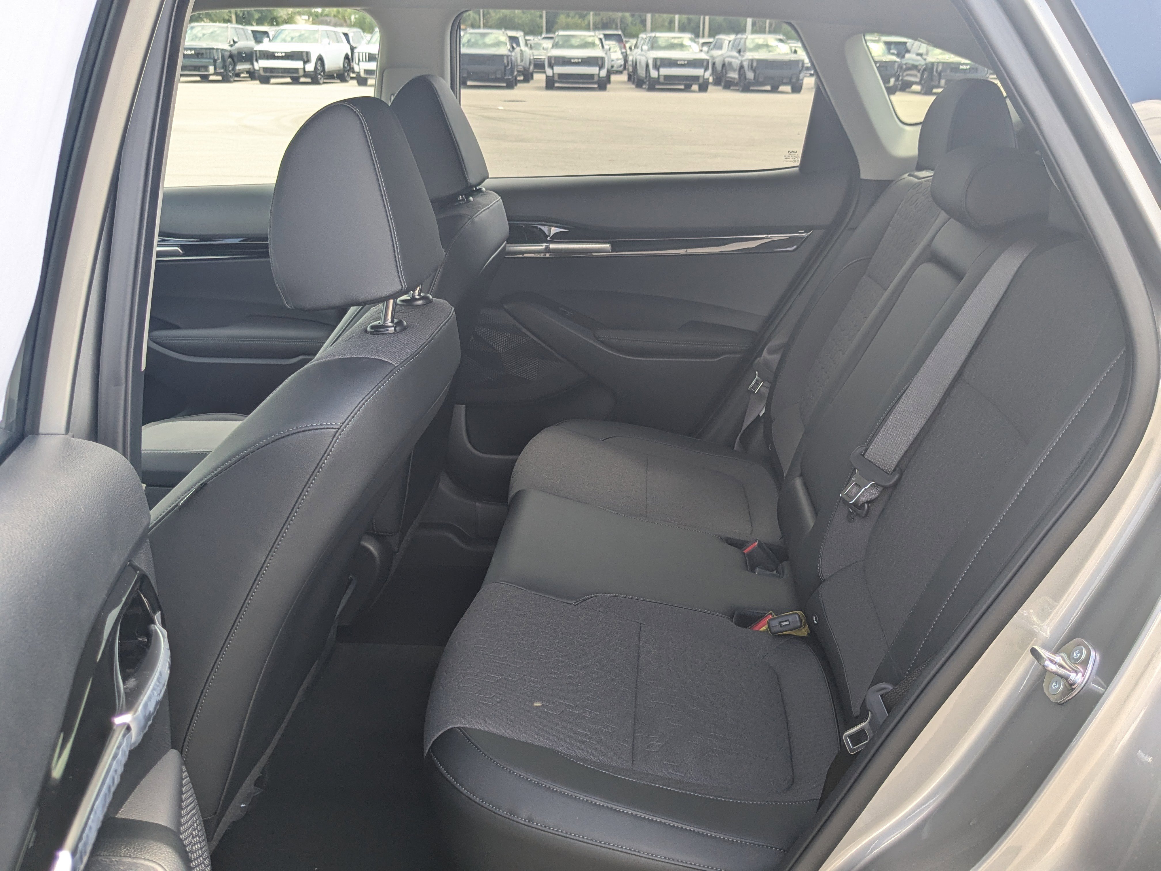 New 2026 Steel Gray Kia S image 15