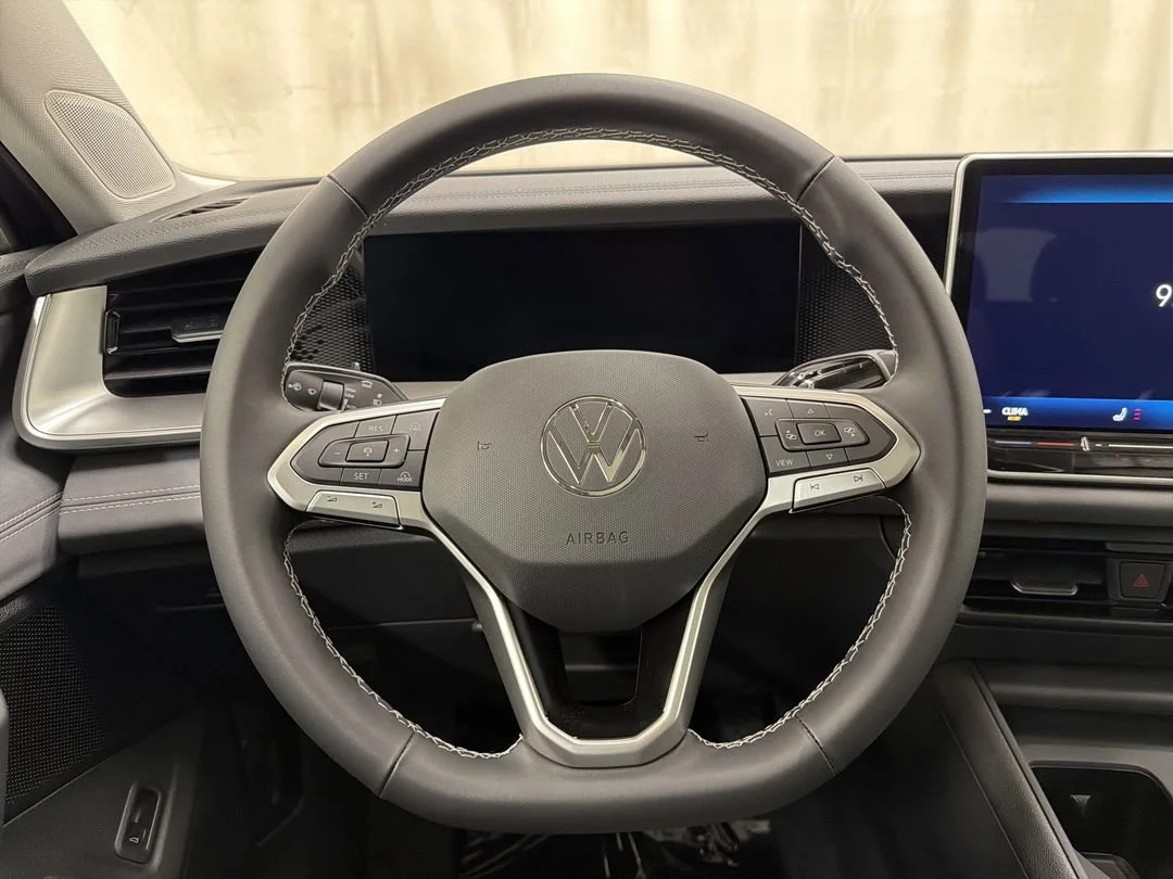 New 2026 Platinum Gray Metallic Volkswagen SE image 16
