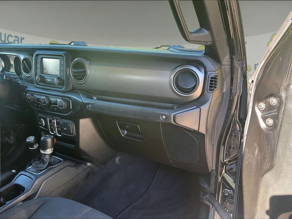 Used 2020 Black Jeep Sport image 13