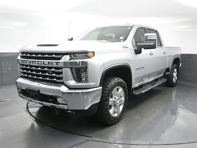 Used 2020 Silver Chevrolet LTZ image 3