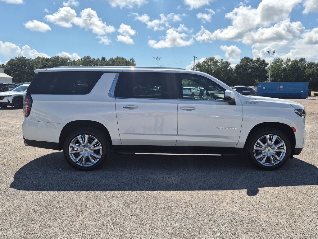 Used 2023 Beige Chevrolet High Country image 8
