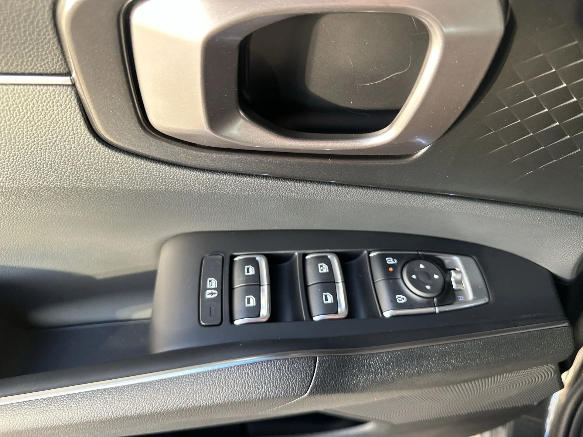 New 2026 Mineral Blue Kia EX image 17