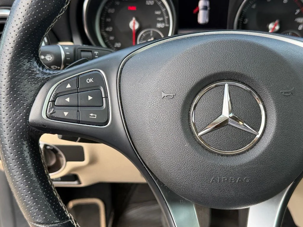 Used 2019 Black Mercedes-Benz GLA 250 image 14
