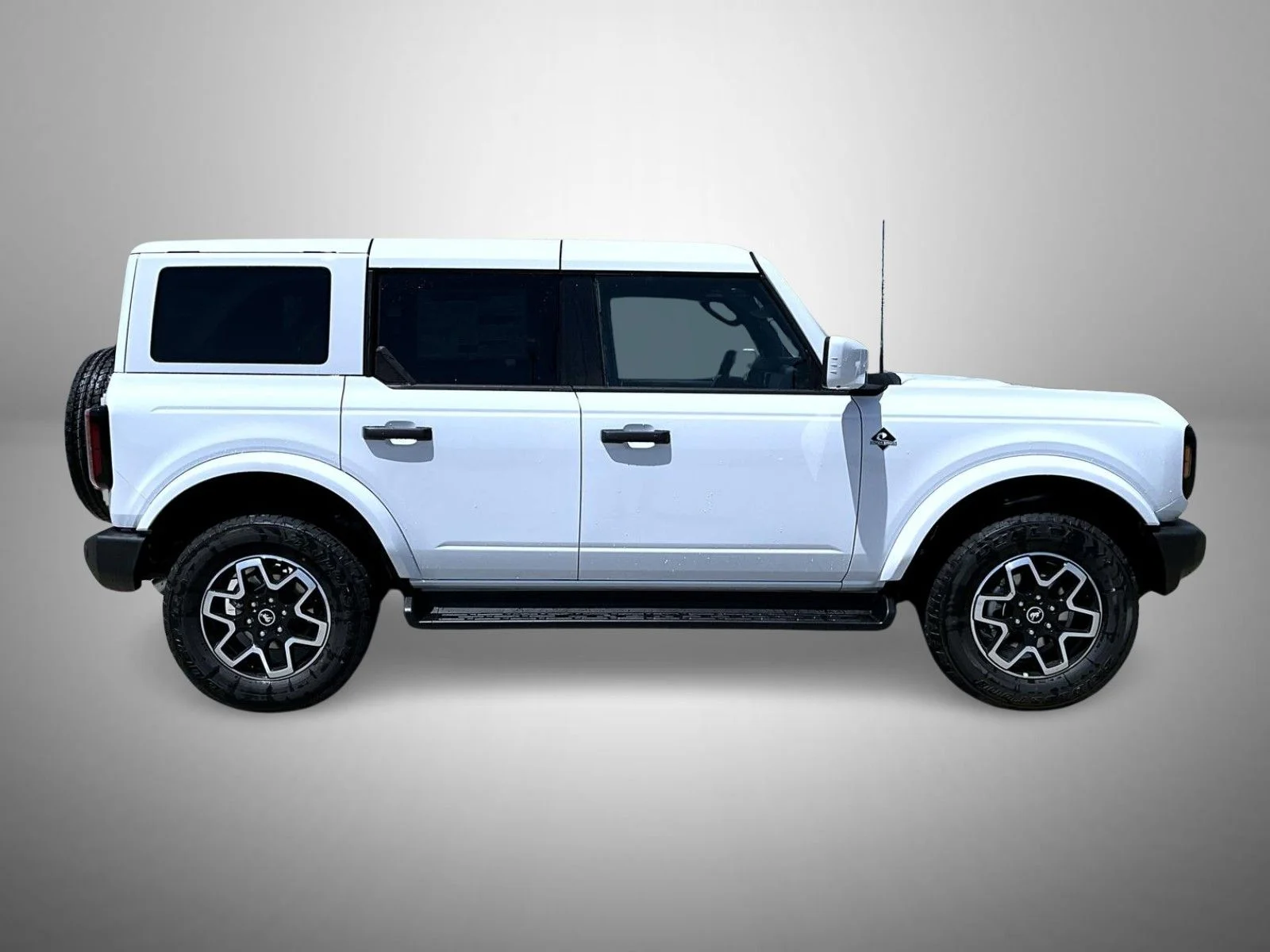 New 2026 Oxford White Ford Outer Banks image 4