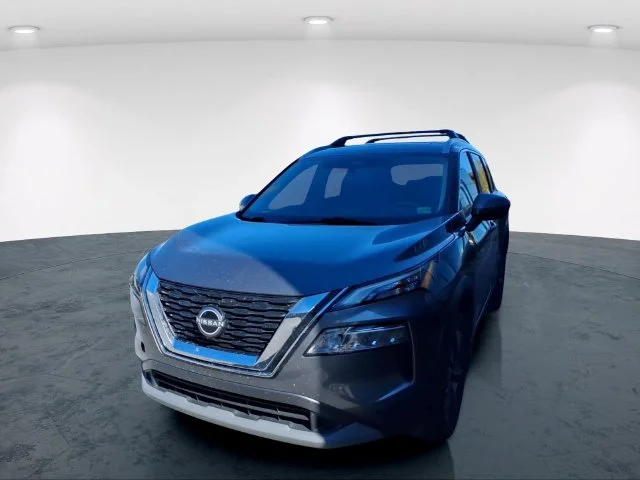 Used 2023 Gray Nissan SV image 2