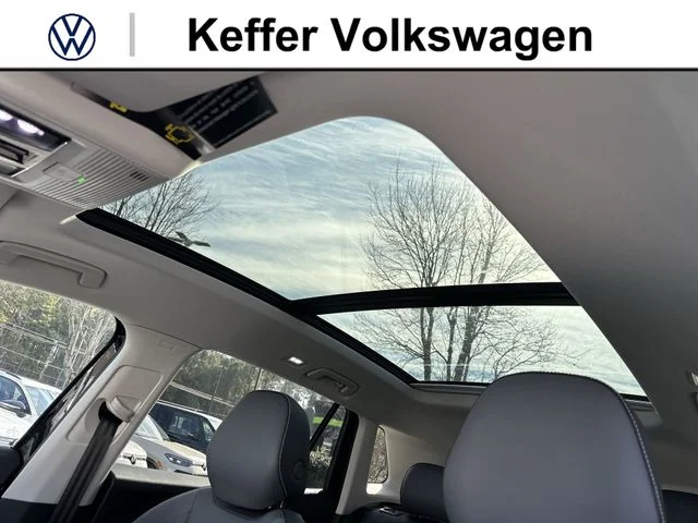 New 2026 Black Volkswagen 2.0T SE image 29