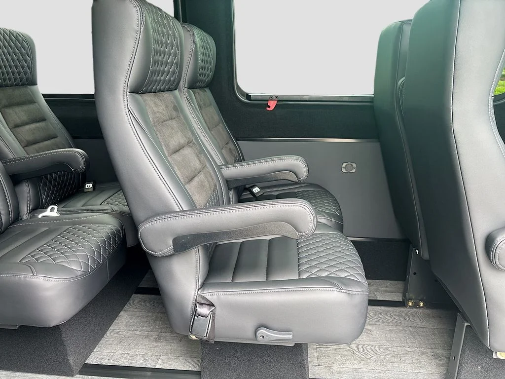 New 2025  Mercedes-Benz 15 Passenger Sliding Door image 21