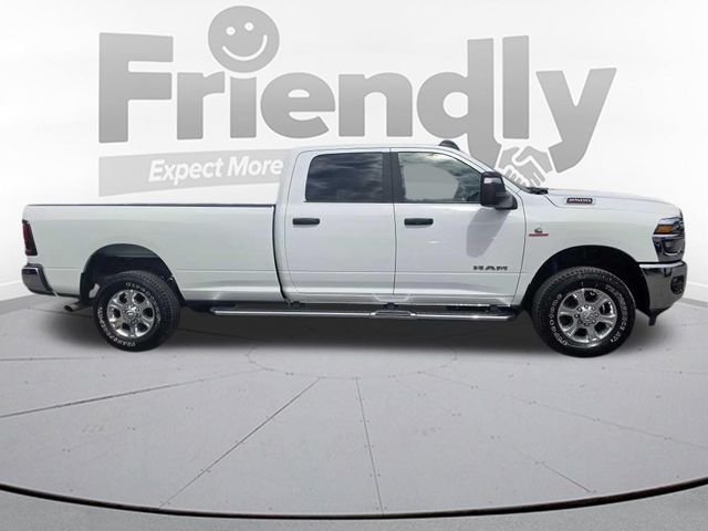 Used 2025 White Ram Big Horn image 4