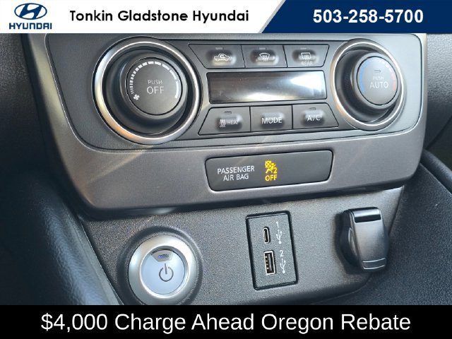 Used 2025 Glacier White Nissan S image 32