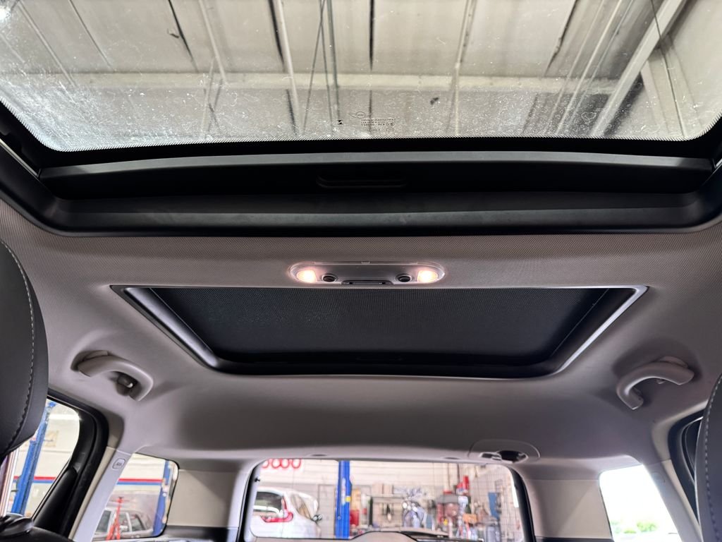 Used 2022 Gray MINI Base image 25