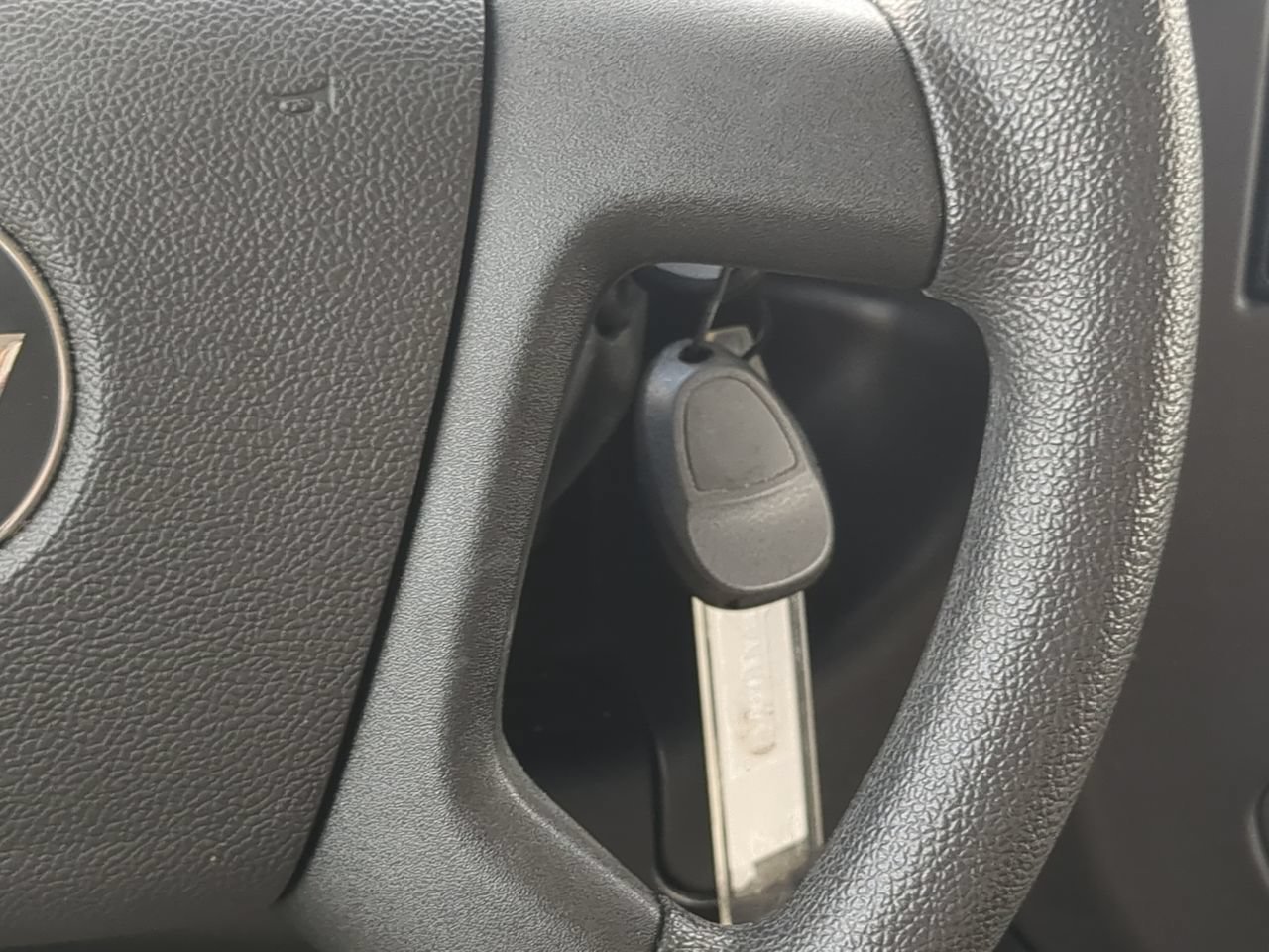 Used 2025 Summit White Chevrolet 1LT image 23