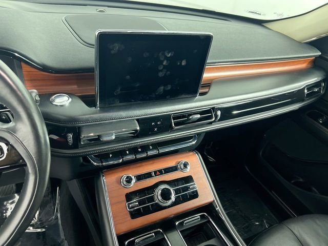 Used 2021 Blue Lincoln Reserve image 25