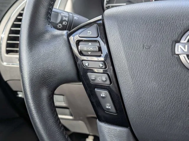 Used 2022 Gray Nissan SV image 22