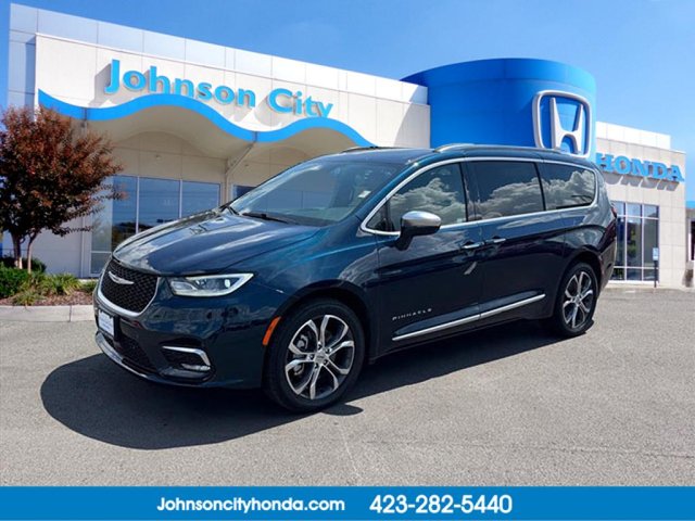 Pre-Owned 2021 Chrysler Pacifica Pinnacle