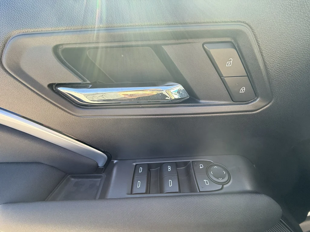 New 2026 Summit White Chevrolet Z71 image 13