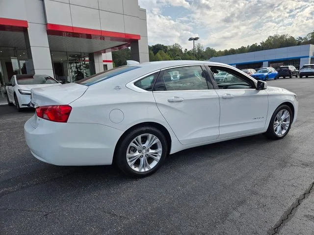 Used 2015 White Chevrolet LT image 9