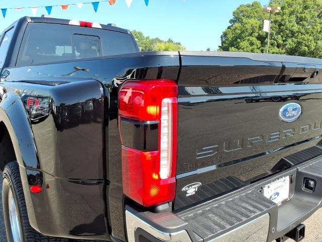 New 2026 Agate Black Metallic Ford F-350® Lariat® image 18