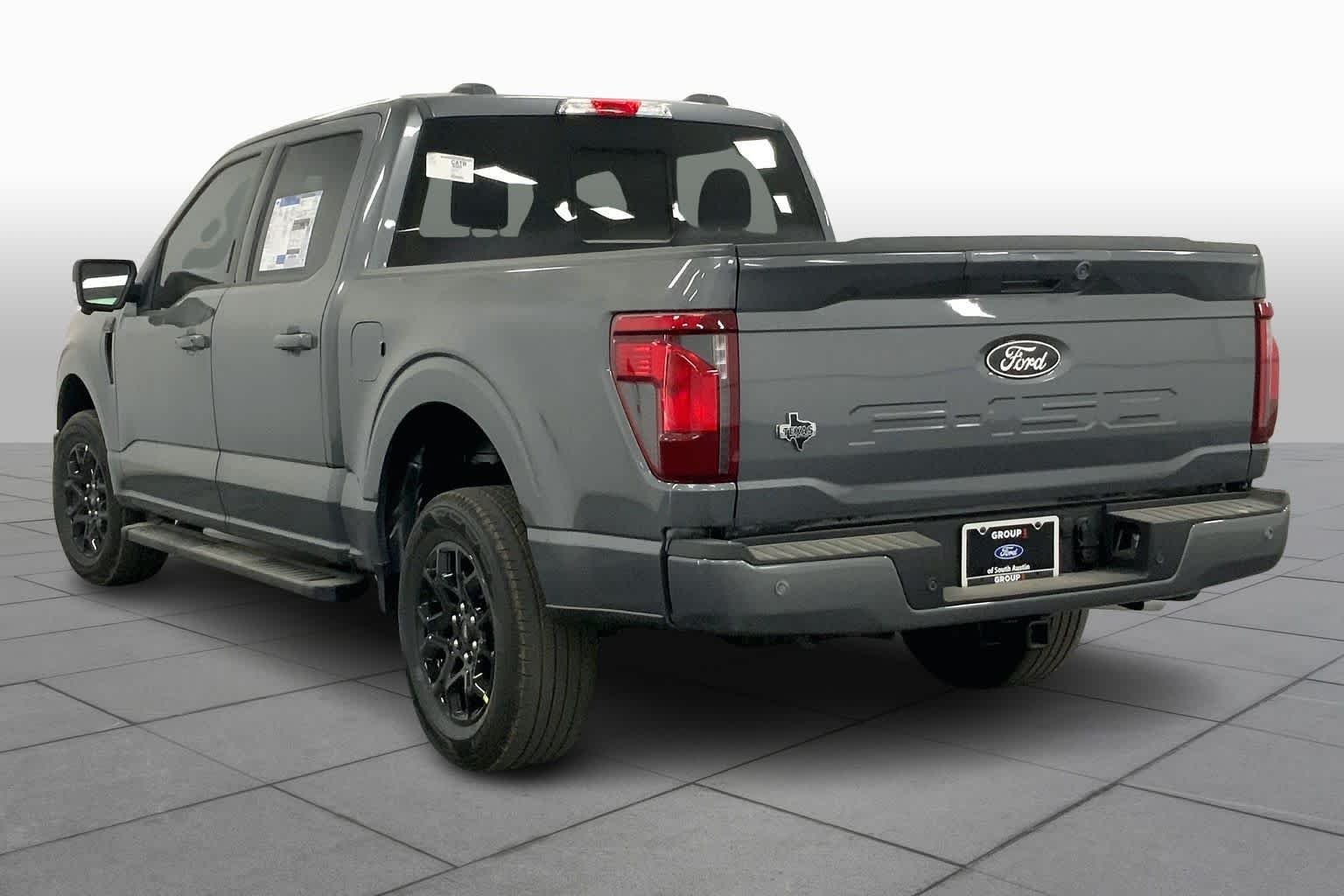 New 2026 Carbonized Gray Metallic Ford XLT image 11