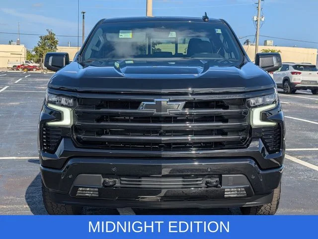 Used 2025 Black Chevrolet High Country image 2
