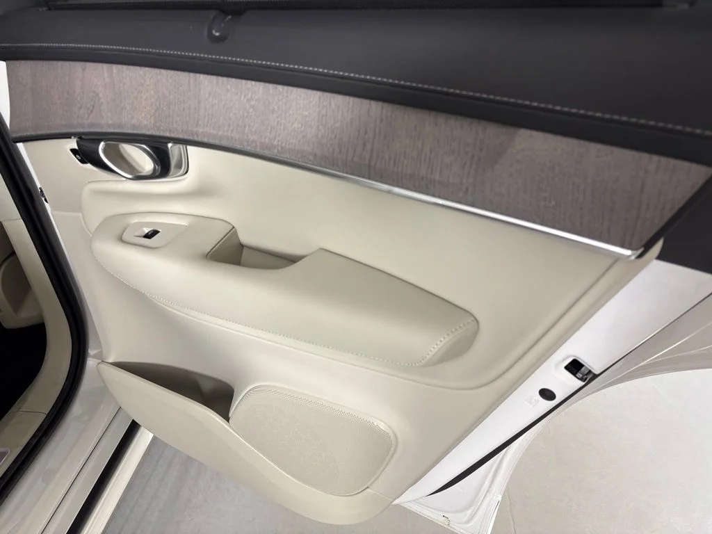 New 2026 Crystal White Volvo Ultra image 20