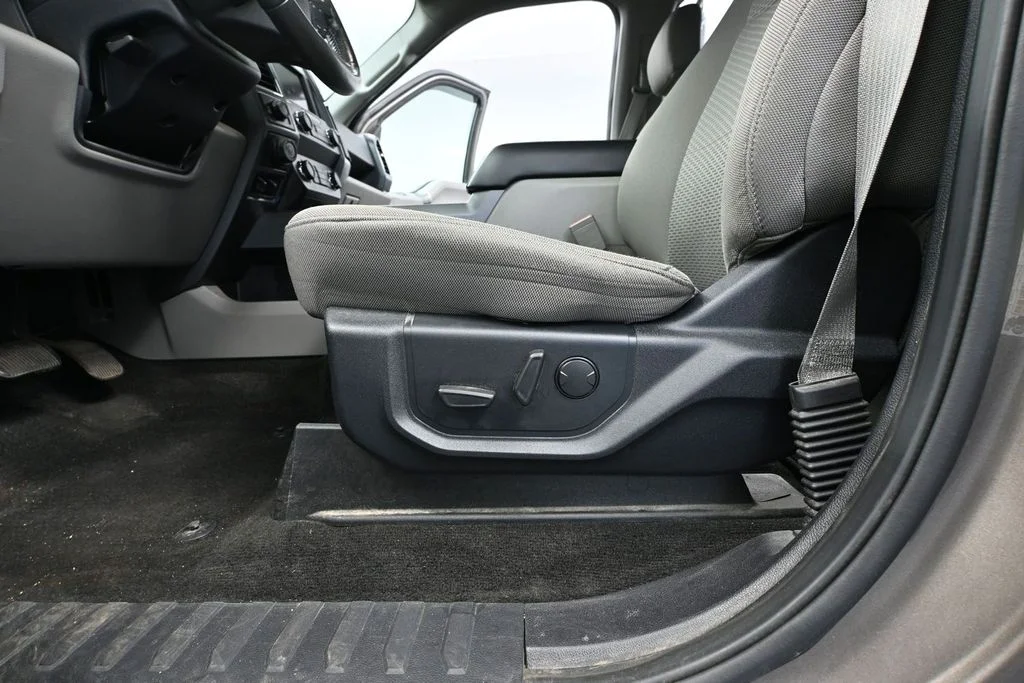 Used 2020 Gray Ford XLT image 16