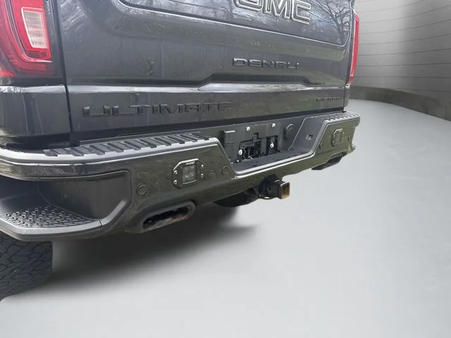 Used 2023 Silver GMC Denali image 27