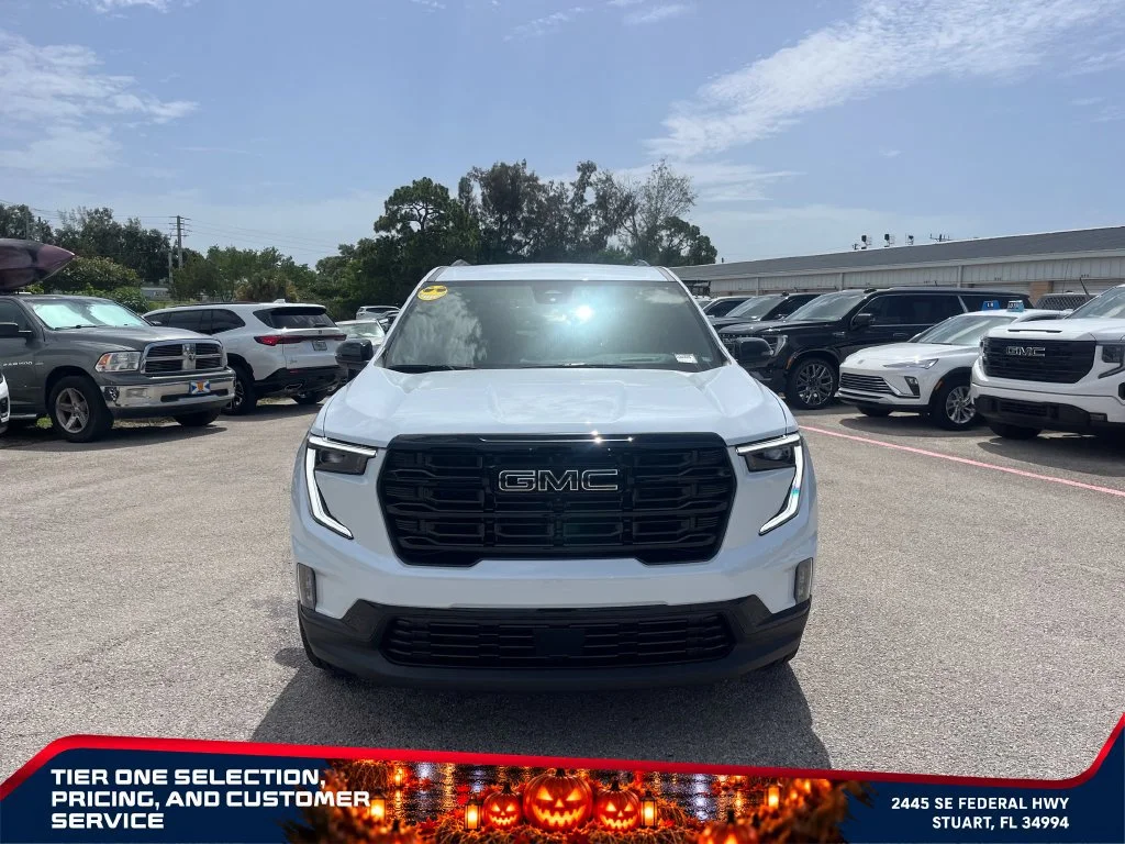 New 2026 Glacier White Tricoat GMC Elevation image 3