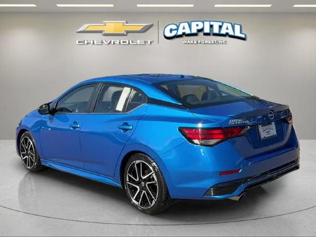 Used 2025 Blue Nissan SR image 3