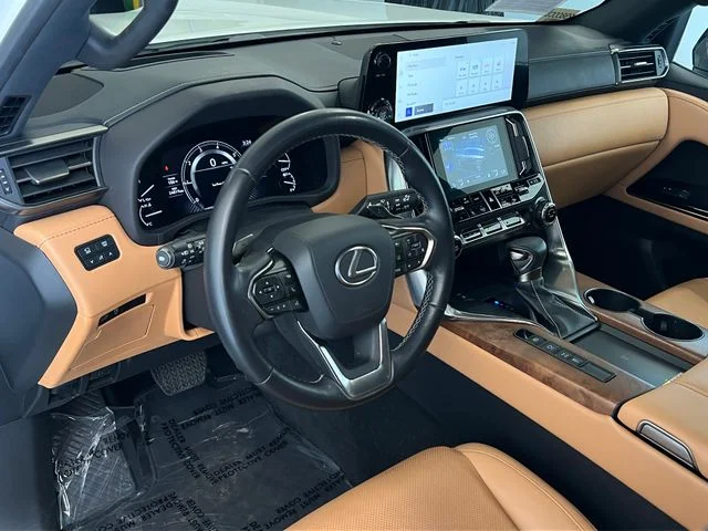 Used 2023 Eminent White Pearl Lexus 600 Premium image 23