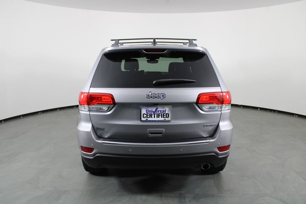Used 2019 Silver Jeep Limited image 10