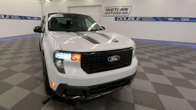 New 2026 Space White Metallic Ford XLT image 2