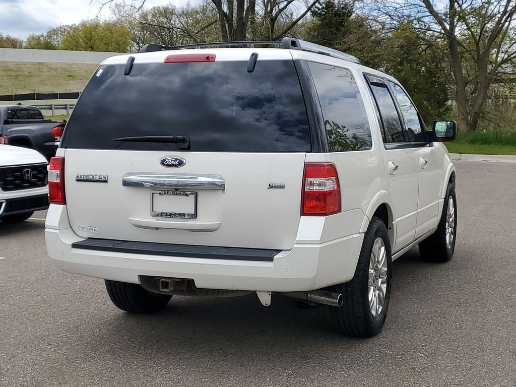 Used 2014 White Ford Limited image 3
