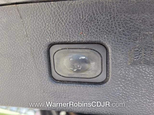 Used 2017 Gray Ford SEL image 15