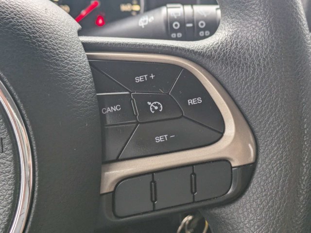 Used 2015 Silver Jeep Sport image 25
