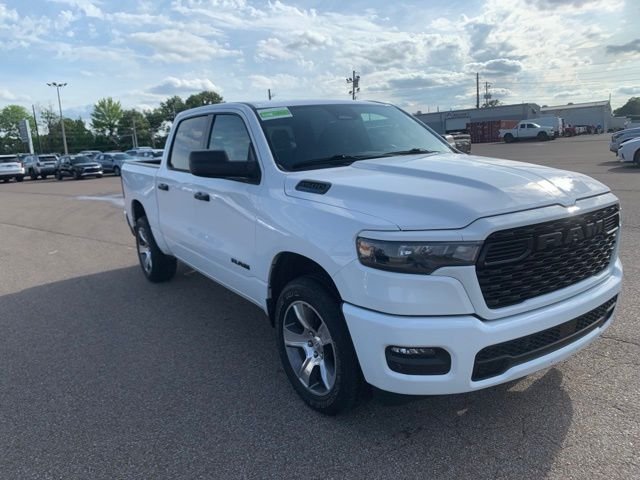 2025 RAM 1500 Tradesman 4x4 Crew Cab 5'7's photo