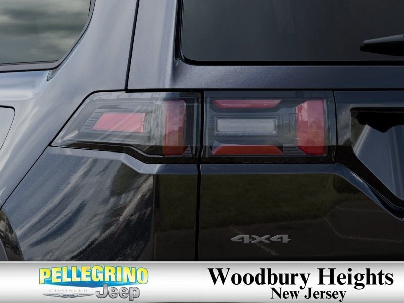 New 2026 Diamond Black Crystal Pearl-Coat Exterior Paint Jeep Limited image 9