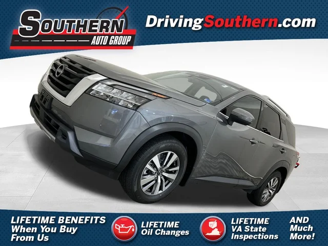 2023 Nissan Pathfinder SL