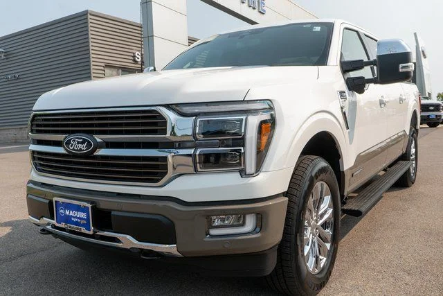 New 2026 Star White Metallic Tri-Coat Ford King Ranch® image 2