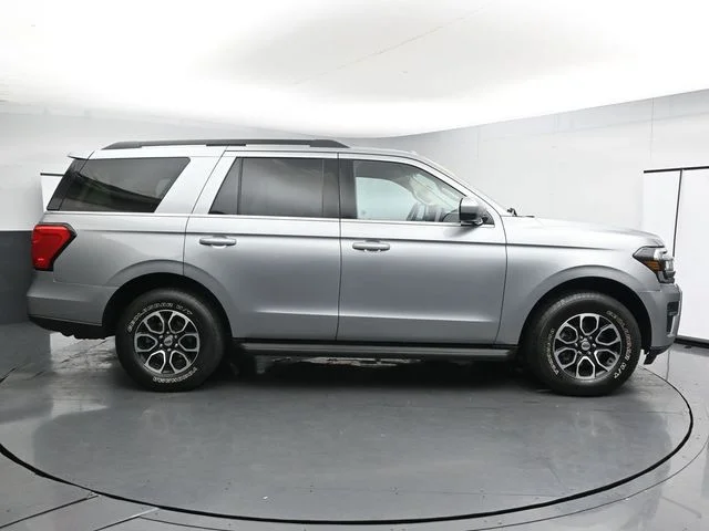 Used 2024 Silver Ford XLT image 11