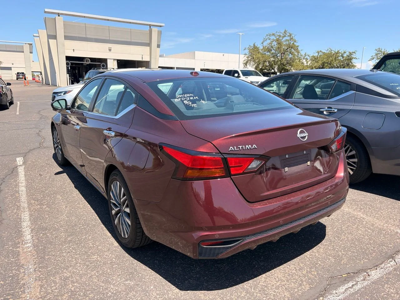 Used 2024 Garnet Pearl Metallic Nissan 2.5 SV image 6
