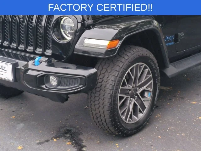 Used 2022 Black Jeep Unlimited Sahara 4xe image 9