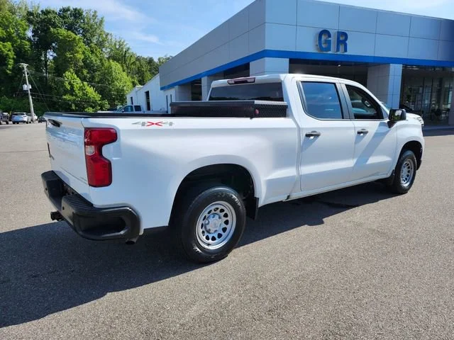 Used 2022 Summit White Chevrolet WT image 8