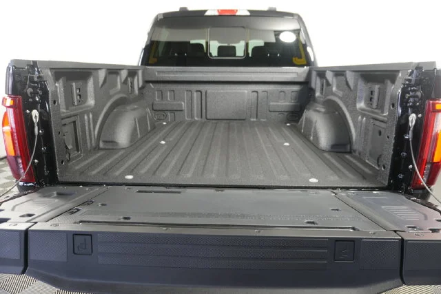 New 2026 Agate Black Metallic Ford King Ranch® image 30
