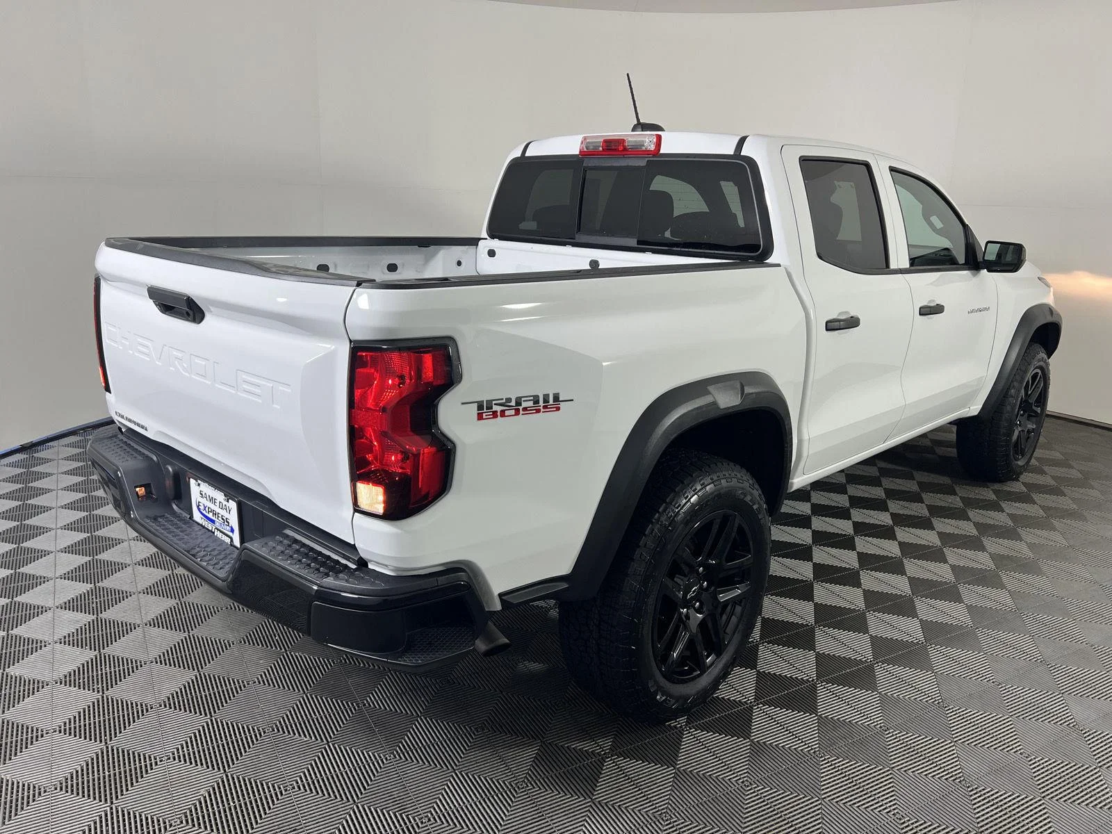 Used 2023 Summit White Chevrolet Trail Boss image 27