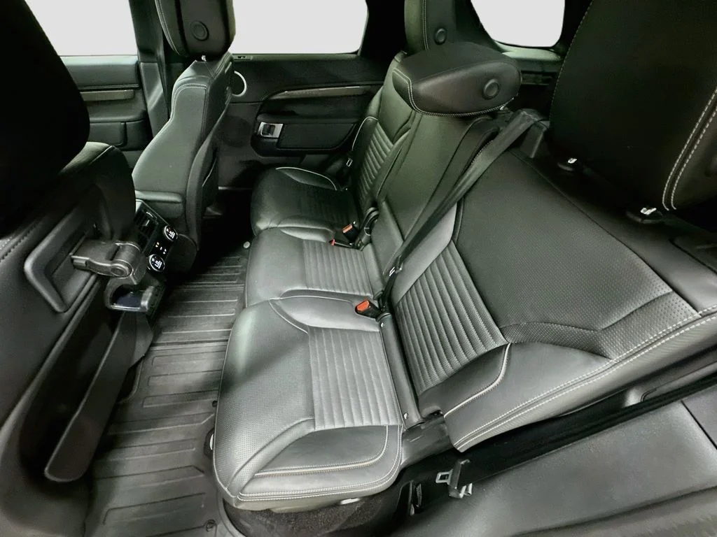 Used 2023  Land Rover HSE R-Dynamic image 25